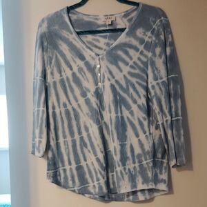 Style & Co. White and Blue Patterned V-Neck Blouse